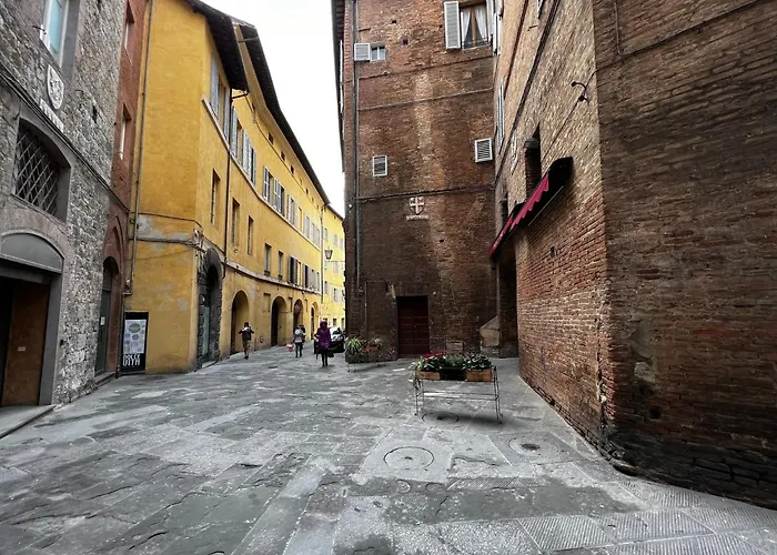 Apartment Kami-central Beautiful Over The Roofs Siena